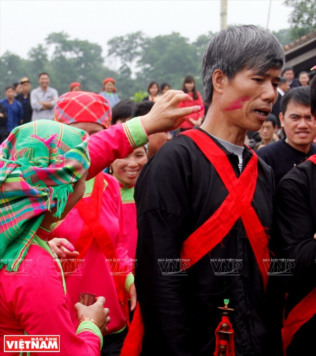 Độc đáo đám cưới người Giáy ở Tả Van với nhiều phong tục cổ ảnh 8