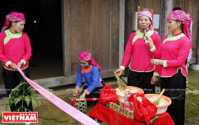 Độc đáo đám cưới người Giáy ở Tả Van với nhiều phong tục cổ ảnh 6