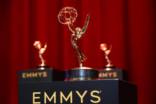 Những khoảnh khắc ấn tượng tại lễ trao giải Emmy Awards 71 ảnh 1