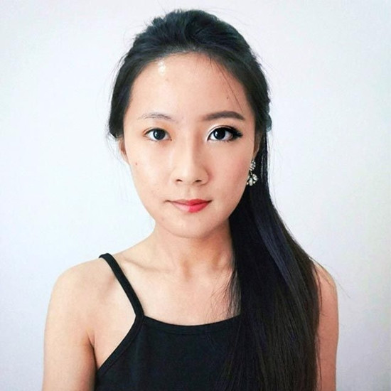 Phụ nữ khắp thế giới "phát sốt" với trào lưu trang điểm nửa mặt ảnh 3