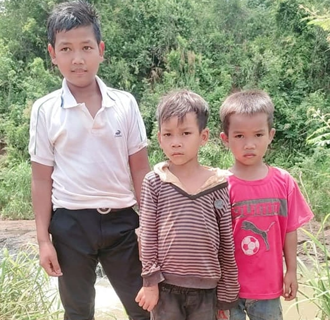 Em Siu Sam Ban kịp thời cứu hai em nhỏ thoát khỏi đuối nước. (Nguồn: Dân trí/Ảnh chụp màn hình) Gia Lai: Tuyên dương nam sinh dũng cảm cứu hai em nhỏ khỏi đuối nước ảnh 1