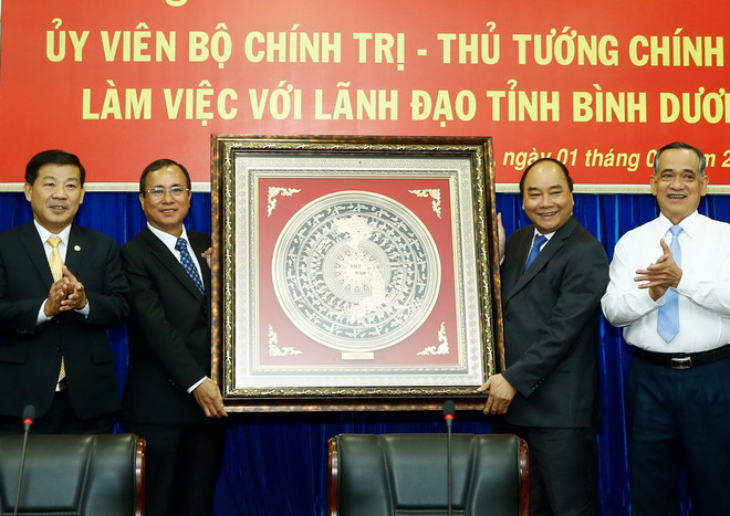 Thủ tướng Chính phủ làm việc với lãnh đạo tỉnh Bình Dương ảnh 1