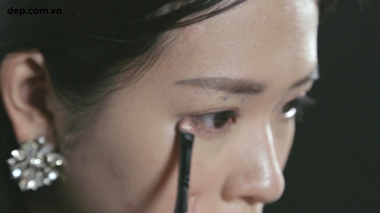 7 bước trang điểm đơn giản để tỏa sáng trong mọi bữa tiệc mùa Hè ảnh 10