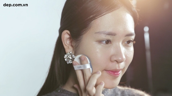 7 bước trang điểm đơn giản để tỏa sáng trong mọi bữa tiệc mùa Hè ảnh 4