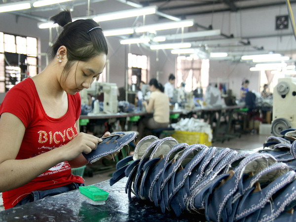 Ảnh minh họa. (Nguồn: TTXVN) Doanh nghiệp phàn nàn thủ tục thuế, hải quan nửa vời, máy móc ảnh 1