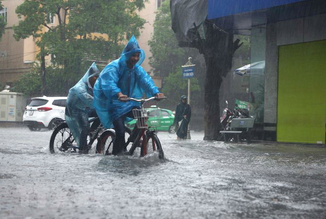 Các tỉnh Bắc Bộ và thủ đô Hà Nội tiếp tục có mưa to đến rất to ảnh 1