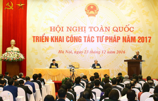 Quang cảnh hội nghị. (Ảnh: Thống Nhất/TTXVN) Thủ tướng yêu cầu "chống lợi ích nhóm" trong xây dựng pháp luật ảnh 2