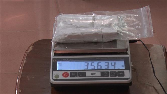 Lai Châu: Bắt giữ hai mẹ con mua bán trái phép chất ma túy ảnh 2