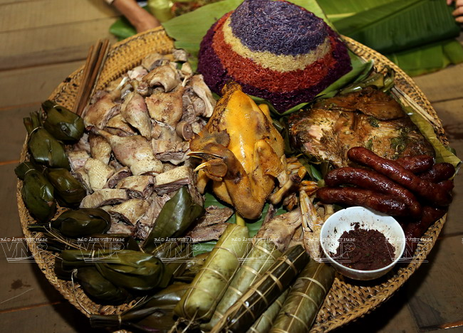 [Photo] Rừng tràm Trà Sư thu hút khách du lịch nhờ vẻ hoang sơ ảnh 1