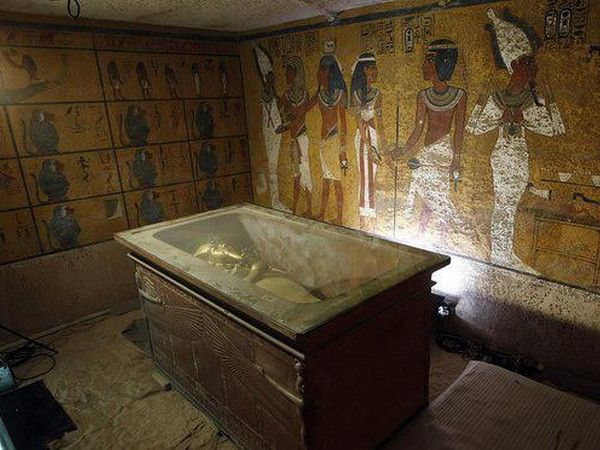 Dao găm trong hầm mộ vua Tutankhamun được làm từ thiên thạch ảnh 1