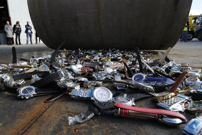 Italy thu giữ 1.500 sản phẩm vi phạm của doanh nghiệp Trung Quốc ảnh 1