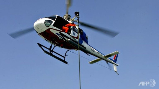 Rơi trực thăng cứu trợ thiên tai của cảnh sát tại Malaysia ảnh 1