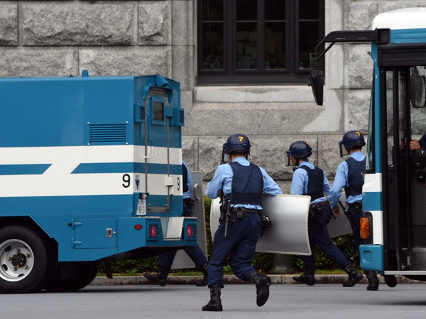 Nhật Bản bắt một số nghi phạm vụ cướp vali chứa hàng triệu USD ảnh 1