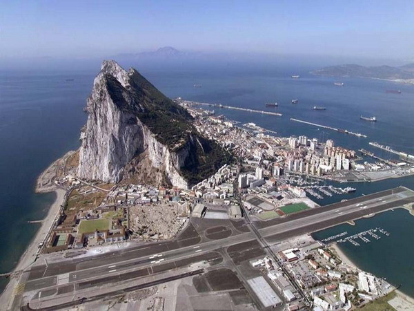 EC kết luận Tây Ban Nha không vi phạm quy định về Gibraltar ảnh 1