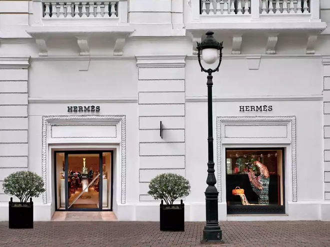 Doanh số tăng mạnh, Hermes ngược xu hướng giảm mua sắm hàng xa xỉ ảnh 1