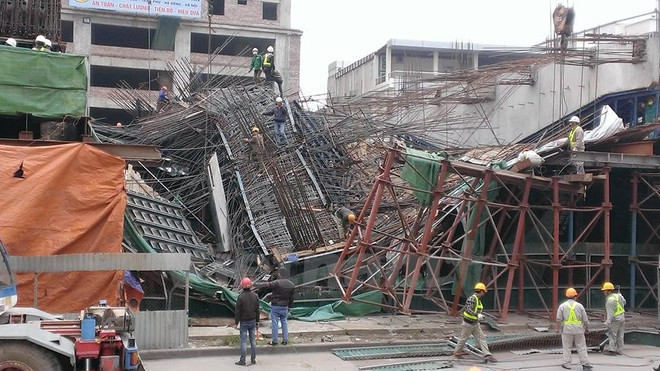 Giải tỏa xong hiện trường sập giàn giáo đường sắt ở Hà Đông ảnh 1