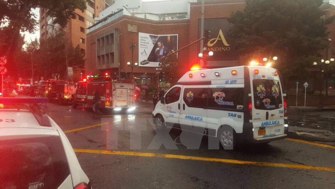 Thương vong tăng trong vụ đánh bom trung tâm thương mại ở Colombia ảnh 1