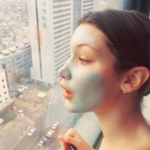 Lạ mắt ngắm nhìn các nữ minh tinh trong bộ mặt "dọa ma" ảnh 5