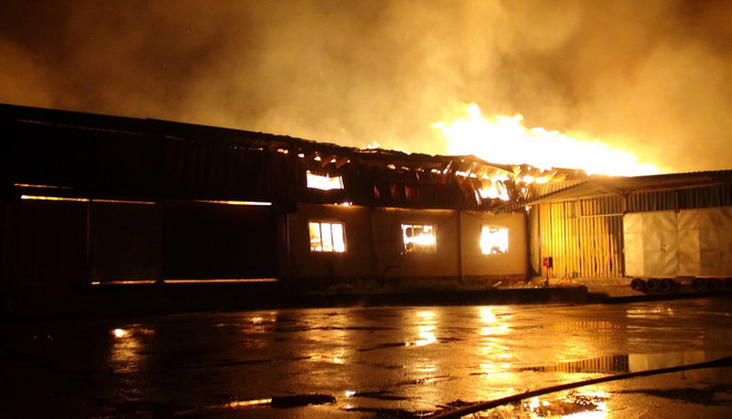 Bình Phước: Cháy kinh hoàng ở khu công nghiệp Minh Hưng-Hàn Quốc 2 ảnh 1