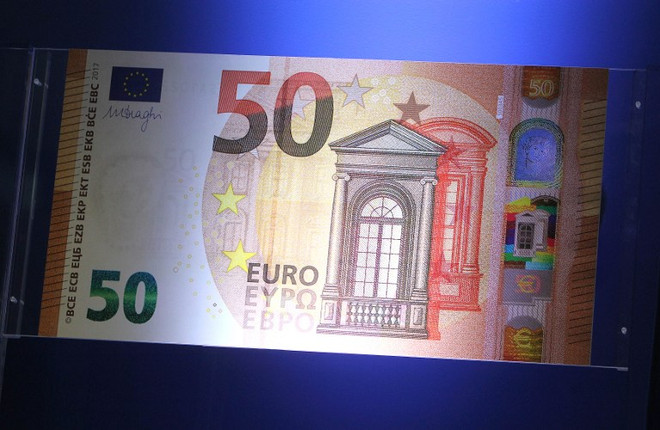 ECB giới thiệu tờ 50 euro mới nhằm chống nạn tiền giả ảnh 1