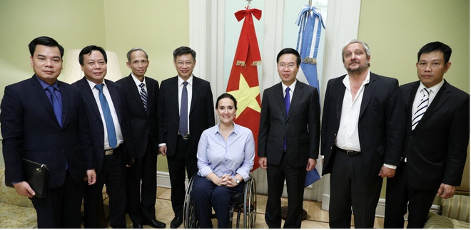 Trưởng ban Tuyên giáo Trung ương Võ Văn Thưởng làm việc tại Argentina ảnh 1