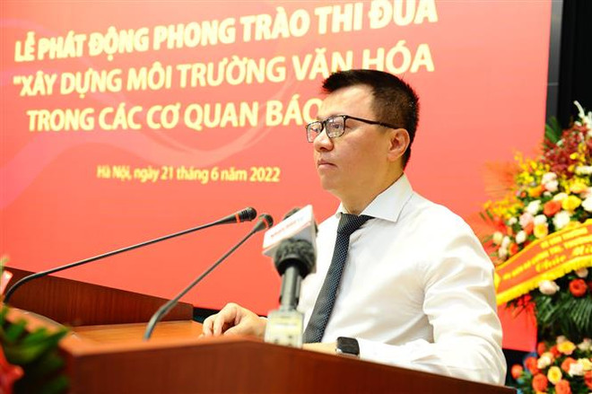 Tổng Biên tập Báo Nhân Dân, Chủ tịch Hội Nhà báo Việt Nam Lê Quốc Minh phát biểu tại lễ phát động. (Ảnh: Minh Đức/TTXVN) Thi đua "Xây dựng môi trường văn hóa trong các cơ quan báo chí" ảnh 4