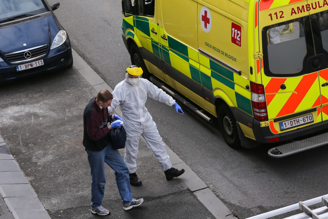 Tình hình COVID-19 đến 16 giờ ngày 4/4: Gần 60.000 người tử vong ảnh 2