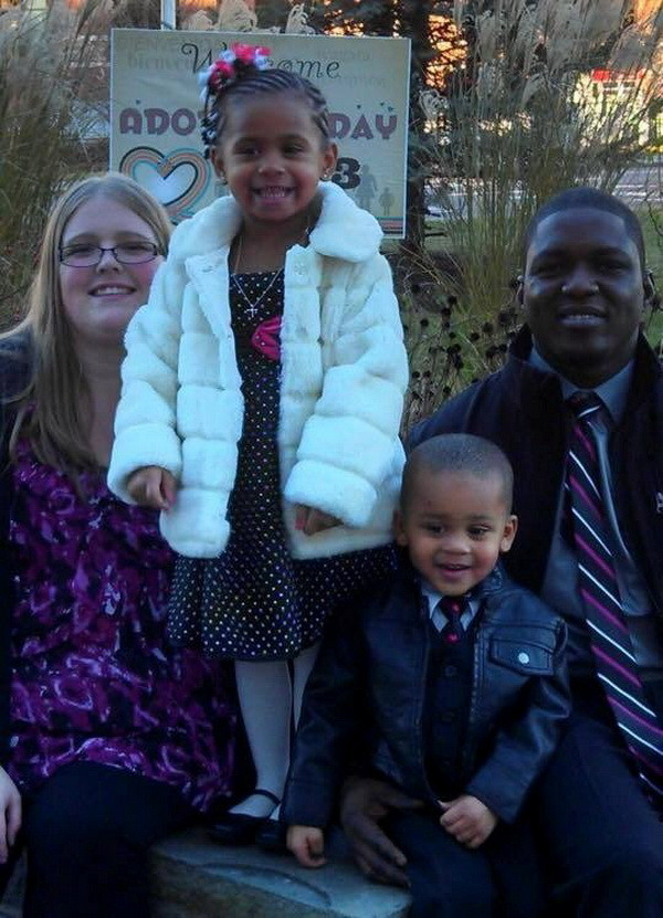 Rơi nước mắt cảnh con nuôi lần đầu "nhập gia" gặp bố mẹ ảnh 26