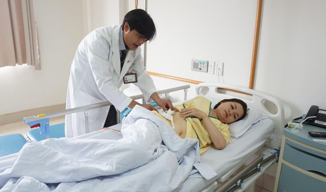 Cắt bỏ quả thận “dư” cho người phụ nữ 37 tuổi có 3 quả thận ảnh 1