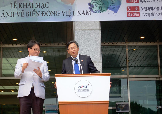 Hàn Quốc triển lãm ảnh về Trung Quốc xây dựng trái phép ở Biển Đông ảnh 2