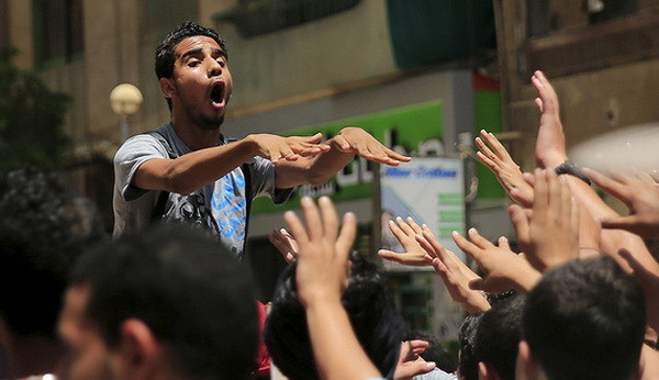 Ai Cập tiếp tục bỏ tù gần 50 người ủng hộ cựu Tổng thống Morsi ảnh 1