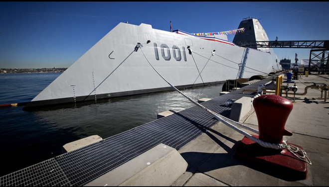 Hải quân Mỹ đưa vào hoạt động tàu khu trục mới đắt đỏ ảnh 1