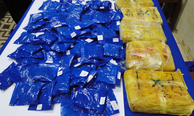 Bắt giữ vụ vận chuyển trái phép trên 36.000 viên ma túy tổng hợp ảnh 1