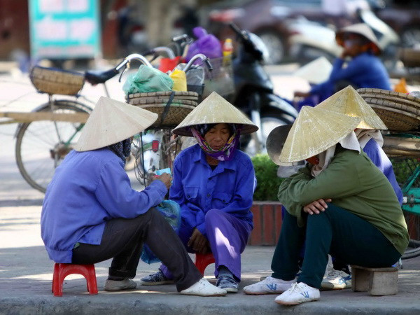 Có thể hỗ trợ 50% tiền bảo hiểm xã hội khu vực lao động phi chính thức ảnh 2