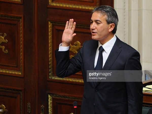 Bỉ sơ tán người khỏi tòa nhà cộng đồng người Thổ Nhĩ Kỳ do gói đồ lạ ảnh 1