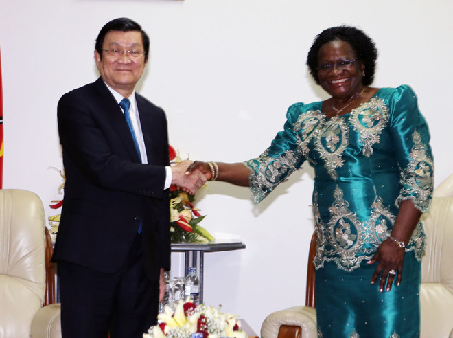 Chủ tịch nước Trương Tấn Sang gặp Chủ tịch Quốc hội Mozambique ảnh 1