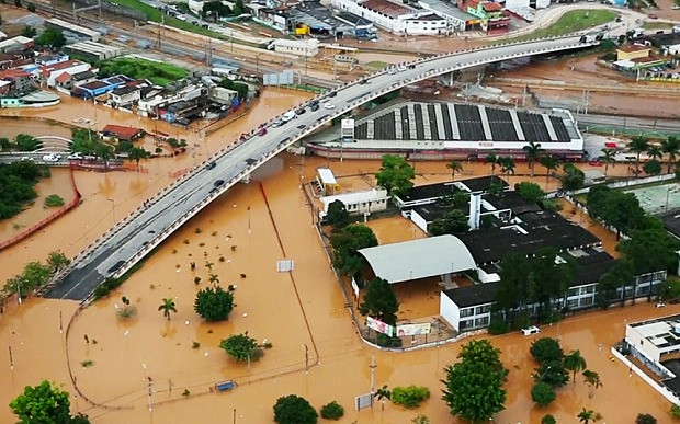 Lở đất kinh hoàng làm ít nhất 26 người thiệt mạng và mất tích ảnh 1