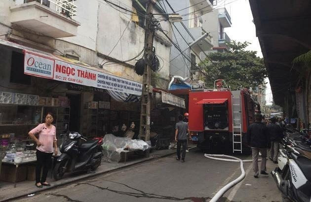 Hà Nội: Cháy nhà phố cổ Hàng Giấy khiến 2 người tử vong ảnh 2