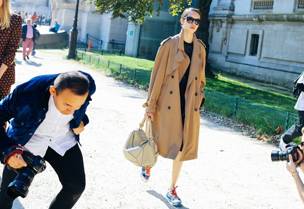 Chiêm ngưỡng các phong cách thời trang ngay tại đường phố Paris ảnh 20