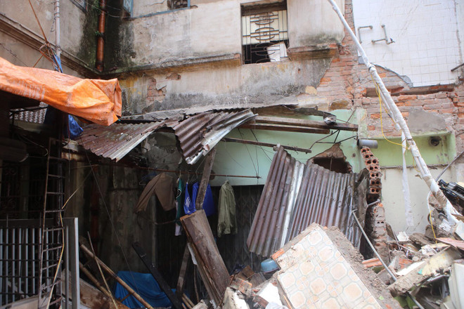 Hà Nội: Hai nạn nhân đã tử vong trong vụ sập nhà tại phố Cửa Bắc ảnh 2