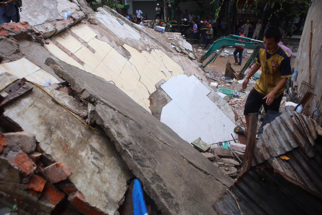 Hà Nội: Hai nạn nhân đã tử vong trong vụ sập nhà tại phố Cửa Bắc ảnh 7