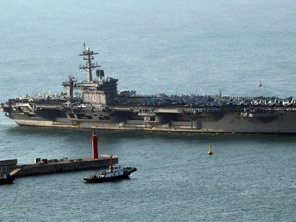 Tàu sân bay USS Carl Vinson tập trận với Hải quân Hàn Quốc ảnh 1