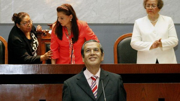 Thống đốc bang Guerrero Rogelio Martinez. (Nguồn: yahoo) Vụ 43 giáo sinh mất tích: Mexico bổ nhiệm thống đốc bang mới ảnh 1
