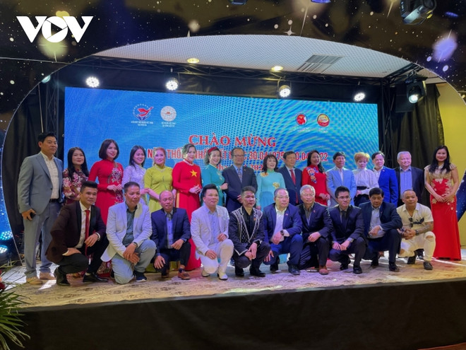 47 năm thống nhất đất nước: Sâu lắng chương trình nghệ thuật tại Séc ảnh 3