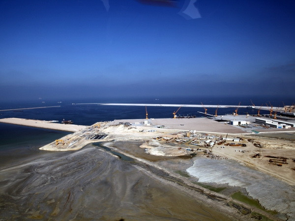 Trung Quốc khởi công dự án hạ tầng công nghiệp gần 11 tỷ USD ở Oman ảnh 1