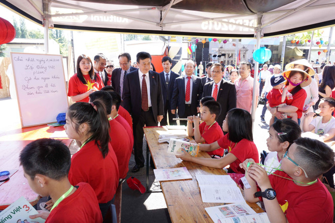 'Ahoj Ha Noi:' Lễ hội văn hóa gắn kết cộng đồng Việt-Séc ảnh 2