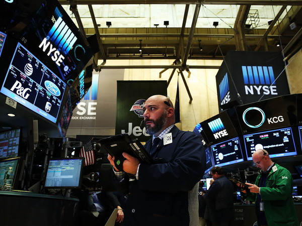 Các thị trường đầu tư thế giới đồng loạt tăng giá mạnh ảnh 1