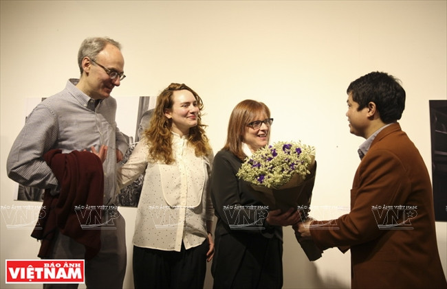 Hiểu thêm về trẻ tự kỷ qua ống kính của nhiếp ảnh gia nước ngoài ảnh 13