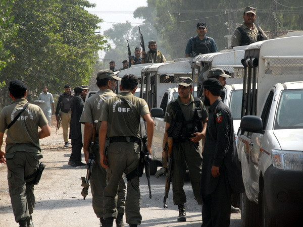 Pakistan tuyên bố quét sạch khủng bố ở biên giới Afghanistan ảnh 1