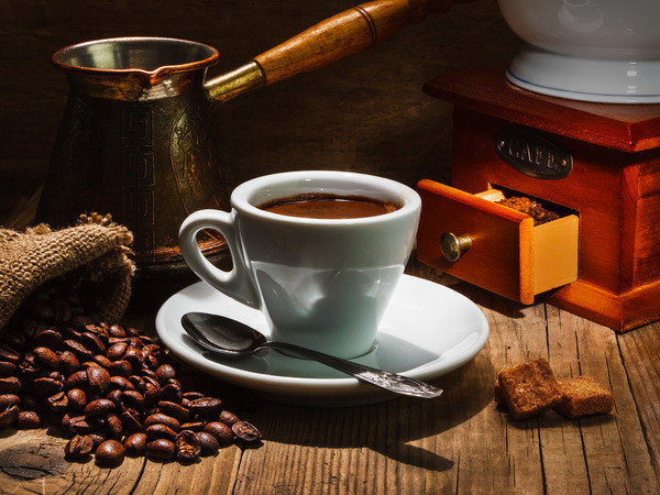 Người Italy từ bỏ thói quen uống càphê do khủng hoảng kinh tế ảnh 1